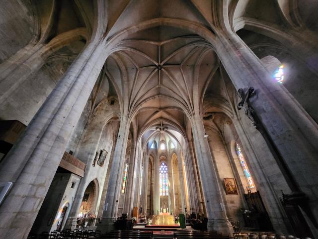 Ambert église Saint-Jean intérieur 1