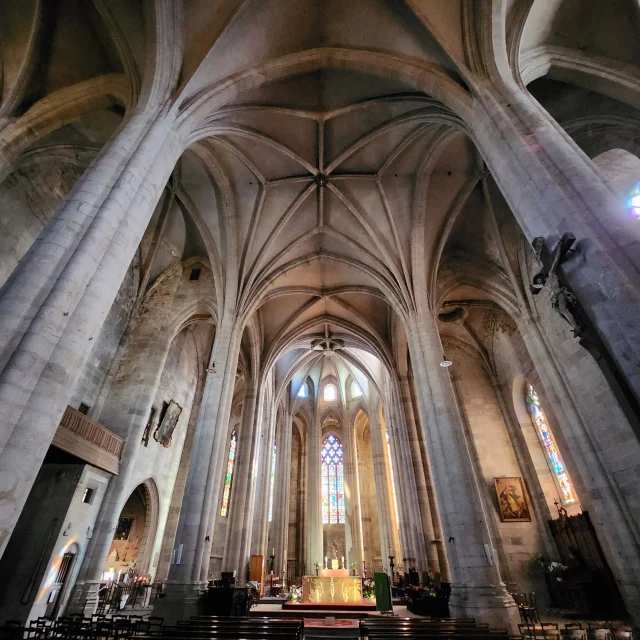 Ambert église Saint-Jean intérieur 1